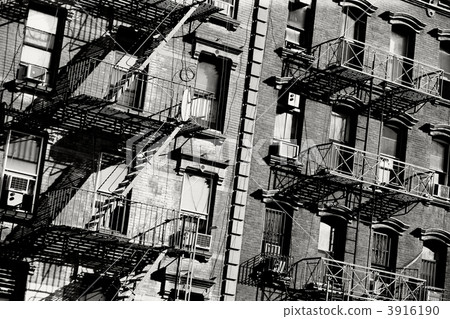 Fire escape 3916190