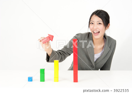 growing, soaring, bar graph 3922535