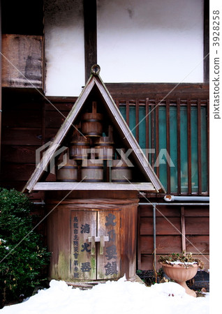 extinguisher, fire extinguisher, fire-extinguisher 3928258