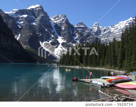 Moraine lake 3928714