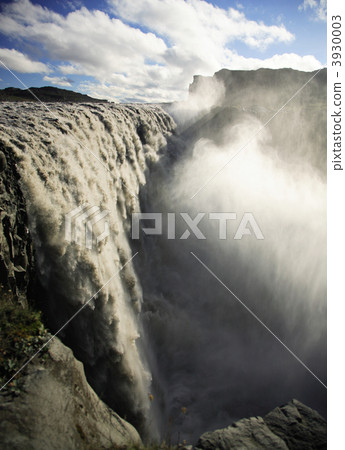 Thundering Dettifoss 3930003