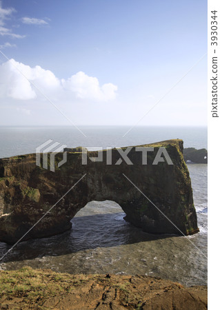 Dyrholaey archway 3930344