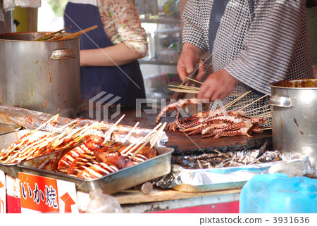roast squid, on skewer, skewered things 3931636