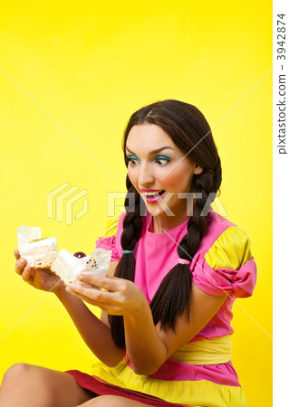 Happy girl take two cake - pin-up doll costume Happy girl take two cake - pin-up doll costume 3942874