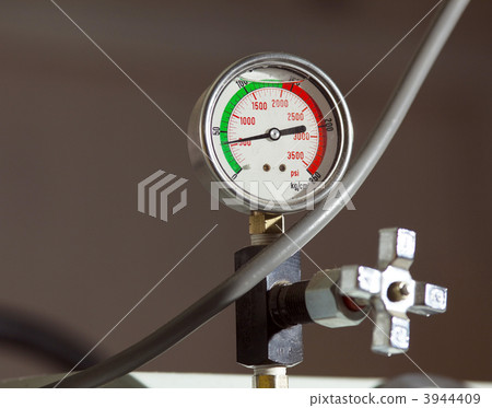 industrial pressure barometer at green line industrial pressure barometer at green line 3944409