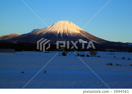 great mountain, snow mountain, snowy mountain 3944561
