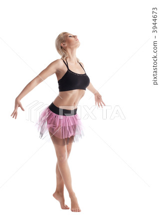 Athletic young woman posing in dance sport costume 3944673