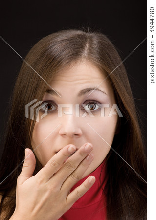 Woman with fear face close her mouth 3944780
