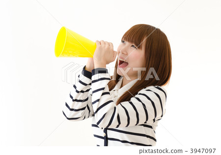 Young lady with brown hair Young lady with brown hair 3947097