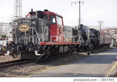 DE 10型內燃機車梅花胡同蒸汽機車大樓 3947445