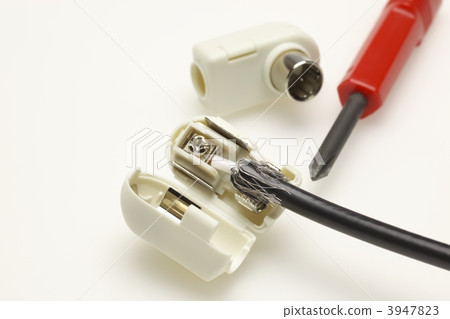 Television cable 3947823