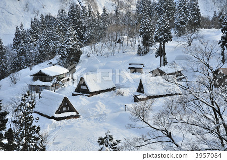 Gokayama Snow的Aokura Village Gokayama Snow的Aokura Village 3957084