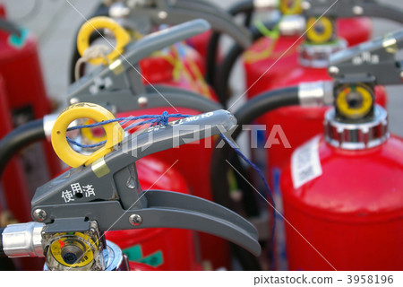 Used fire extinguisher 3958196