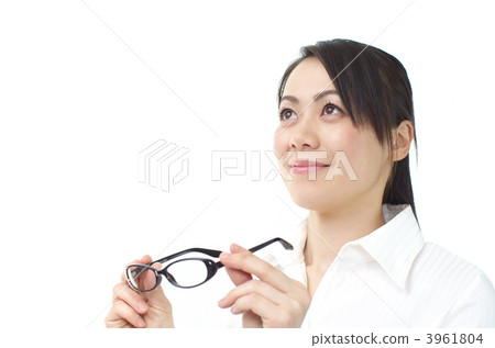 有黑邊緣眼鏡的女商人 3961804