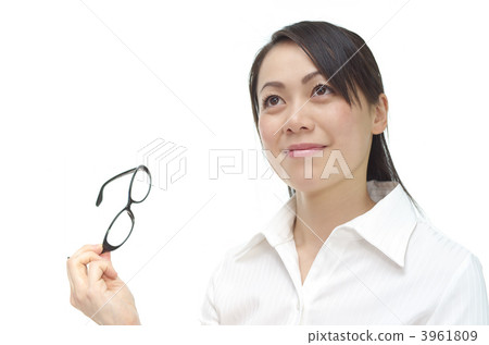 有黑邊緣眼鏡的女商人 有黑邊緣眼鏡的女商人 3961809