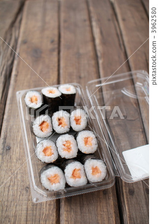 預包裝鮭魚薄卷、超市壽司 3962580