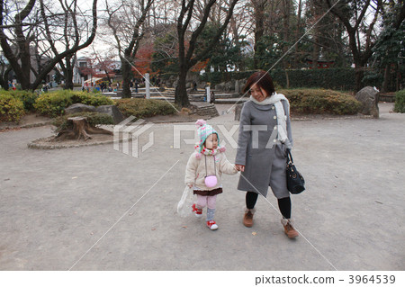 girl, parenthood, parent and child 3964539