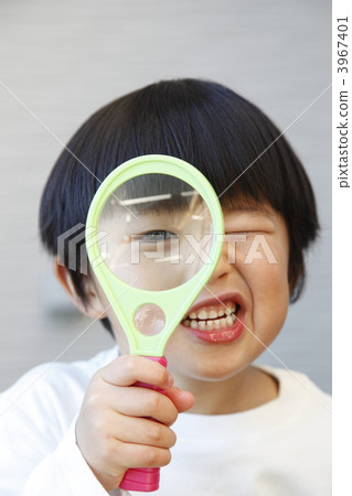 magnifying glass, magnifier, younger 3967401