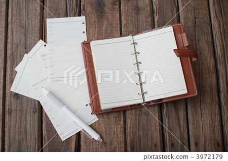 皮革封面系統筆記本和補充日程本 3972179