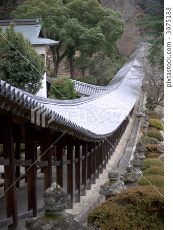 The corridor of Kibitsu Shrine The corridor of Kibitsu Shrine 3975188