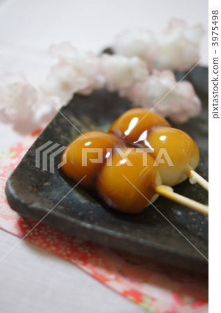 Mitarashi dumpling  3975498