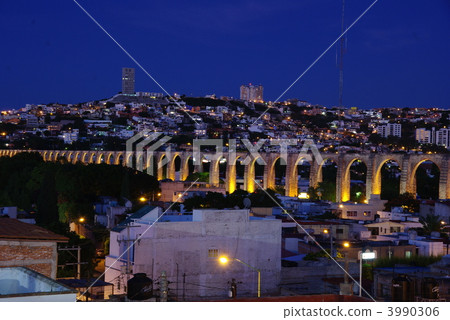 墨西哥中世紀城市克雷塔羅 3990306