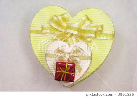 Gift box Gift box 3991526