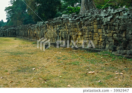 Elephant's Terrace (Royal Palace of Angkor Thom / Siem Reap · Cambodia) Elephant's Terrace (Royal Palace of Angkor Thom / Siem Reap · Cambodia) 3992947