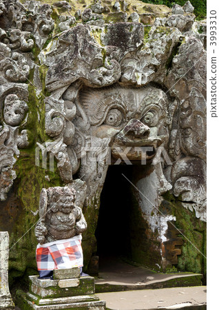 Goa Gajaha寺廟巴厘島洞寺廟入口 Goa Gajaha寺廟巴厘島洞寺廟入口 3993310