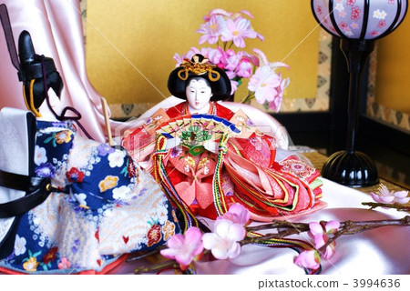 代表皇后的玩偶 展出的娃娃系列 女儿节娃娃