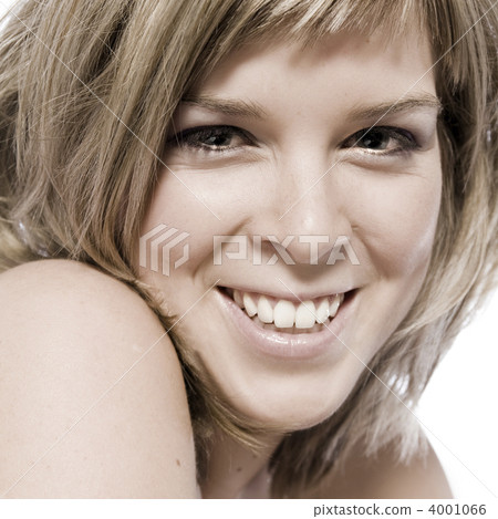 Smiling beauty girl Smiling beauty girl 4001066