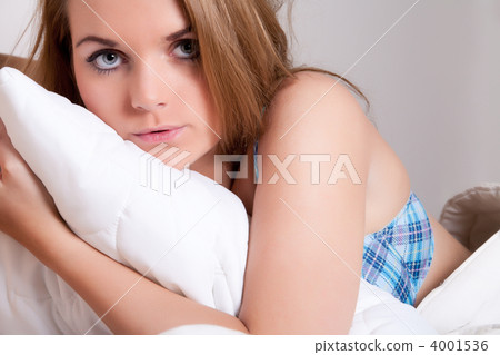 Bed portrait Bed portrait 4001536