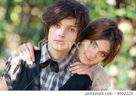 Young couple portrait 4002224