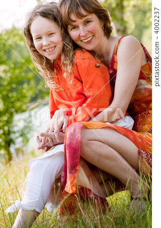 Having orange fun 4002237