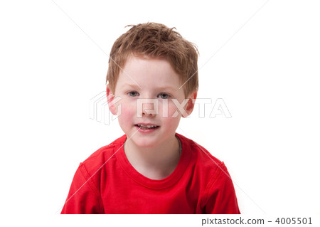 Child portrait red 4005501