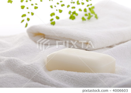 Image of bathing Image of bathing 4006603