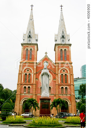 Church of St Mary of Ho Chi Minh City 4006900