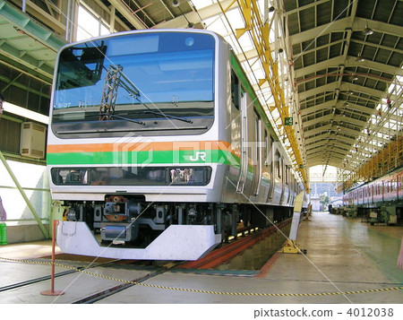 Tokaido Line E231 series 4012038
