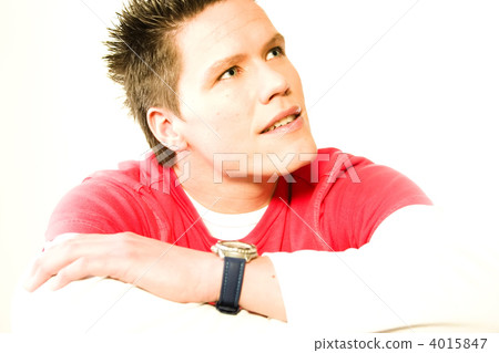 Young man looking up Young man looking up 4015847