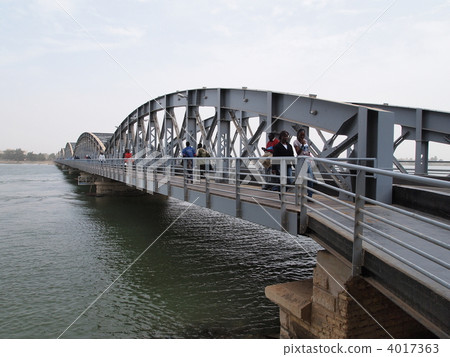 塞內加爾:聖路易斯的費德布橋 塞內加爾:聖路易斯的費德布橋 4017363
