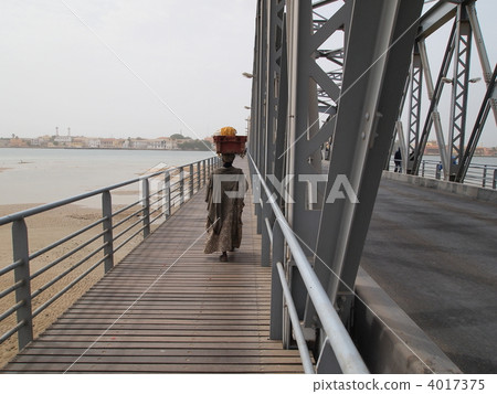 塞內加爾:聖路易斯的費德布橋 塞內加爾:聖路易斯的費德布橋 4017375