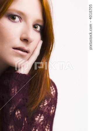 suprised redhead suprised redhead 4018705