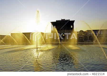 Early Garud's Palace Iran 4021514