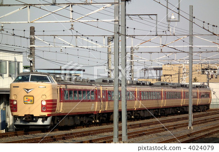 Takao New Year's visit extra train 183 takao station 4024079