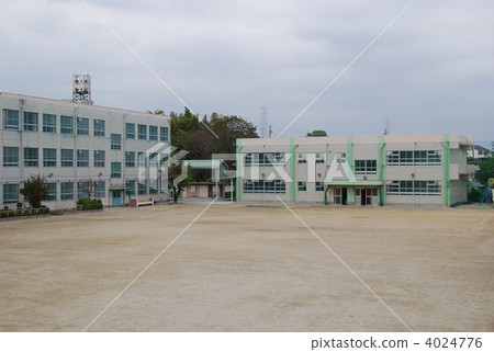 schoolyard 4024776