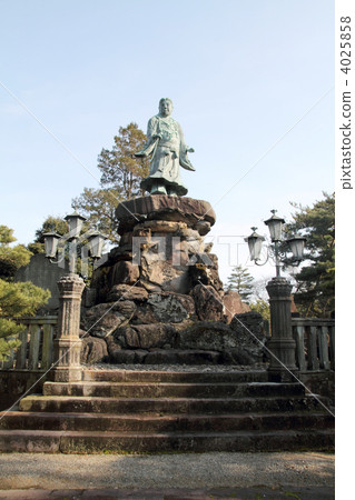 Kenrokuen's Meiji Kinin Mark Kenrokuen's Meiji Kinin Mark 4025858