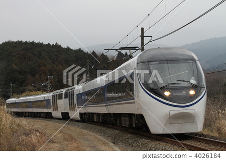 在御殿場線上有限快遞奔跑 在御殿場線上有限快遞奔跑 4026184