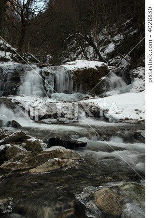 Egyutada瀑布 Egyutada瀑布 4028830