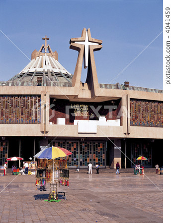 Basilica of Guadalupe in Mexico City Basilica of Guadalupe in Mexico City 4041459