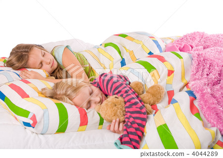 2 sleeping children 2 sleeping children 4044289